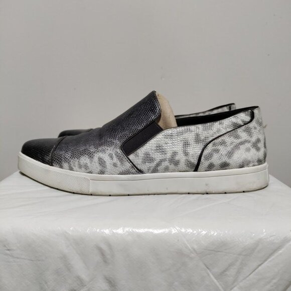 VINCE 'paeyre' Pointy Toe Slip-on Textured Leather Sneaker 8 - Picture 2 of 10